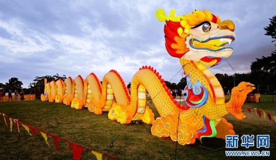 圖為2025年奧克蘭元宵燈節(jié)現(xiàn)場(chǎng)。（圖片由奧克蘭中國(guó)文化中心提供）