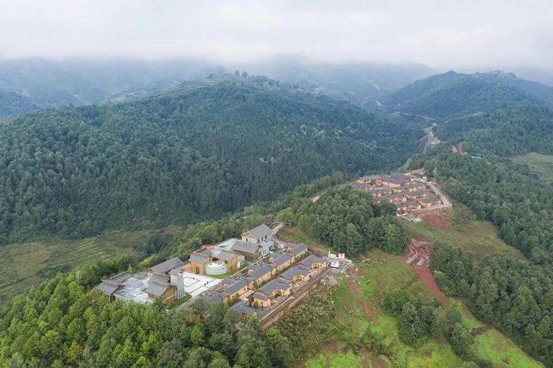 2020年10月13日拍攝的三河村新村聚居點(diǎn)。 