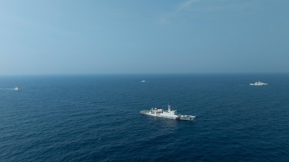 4月22日，中越海警艦艇編隊在北部灣海域開展聯(lián)合巡邏。（中國海警供圖）