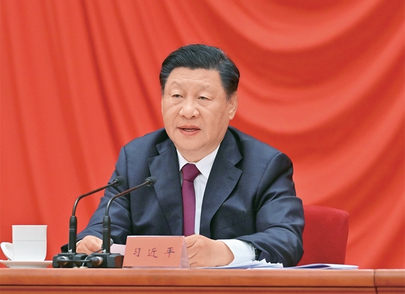 2022年5月10日，慶祝中國(guó)共產(chǎn)主義青年團(tuán)成立100周年大會(huì)在北京人民大會(huì)堂隆重舉行。中共中央總書記、國(guó)家主席、中央軍委主席習(xí)近平在大會(huì)上發(fā)表重要講話。 新華社記者 岳月偉/攝