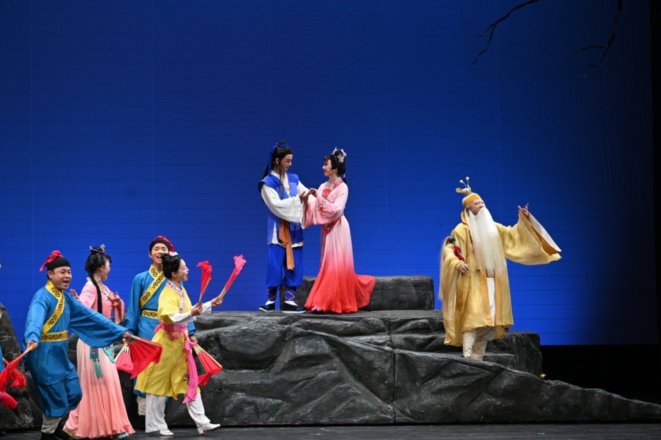 《七妹與蛇郎》演出劇照。國(guó)家大劇院供圖