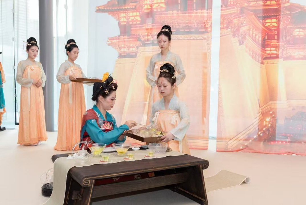 牡丹迎賓茶。中國駐大阪旅游辦事處供圖